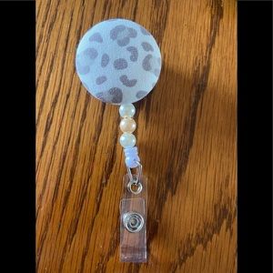 Pearl and Peach Pearl Beaded Interchangeable Badge Reel and 1 Badge topper shown